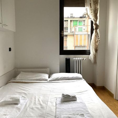 Comfy Studio Near The Central Station Milan Bagian luar foto