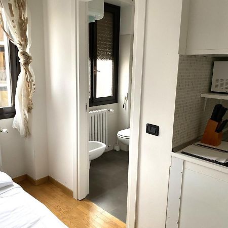 Comfy Studio Near The Central Station Milan Bagian luar foto